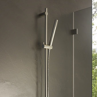 Archie AR307 shower bar with wall outlet, shower hose and hand shower